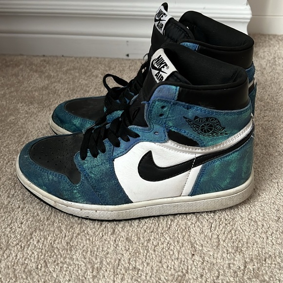 Nike shoes, grandeur junior US 5.5 - Picture 3 of 7